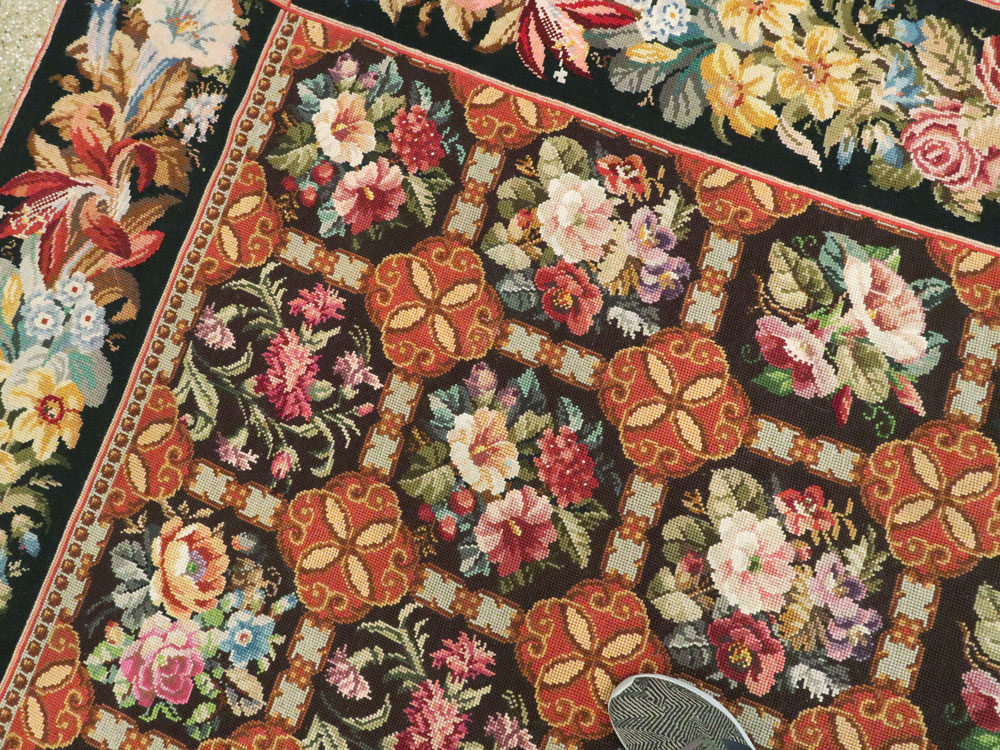 Antique English Flatweave Needlepoint Room Size Carpet, No.27565 - Gss