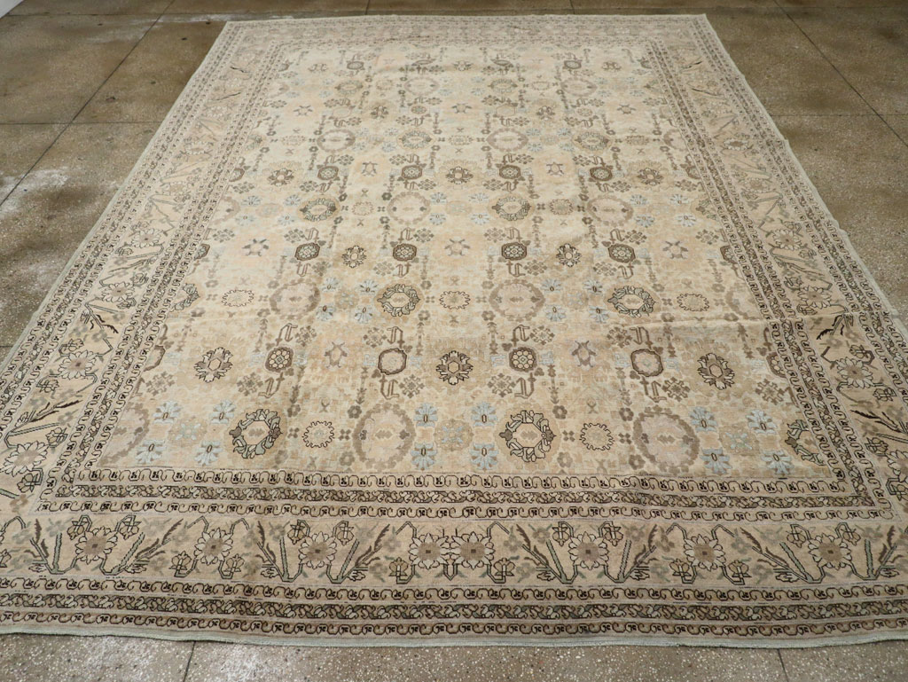 Antique Persian Tabriz Carpet, No.27620 - Gss