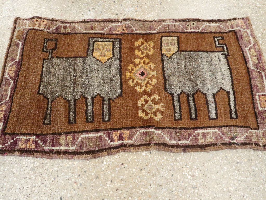 Vintage Anatolian Pictorial Rug, No.27625 - Gss