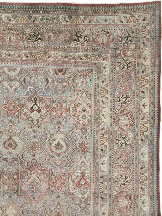 Antique Persian Mashad Carpet, No.27627 - Gss