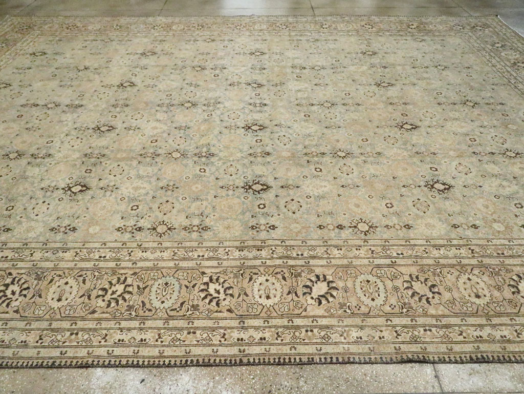 Antique Persian Tabriz Carpet, No.27659 - Gss
