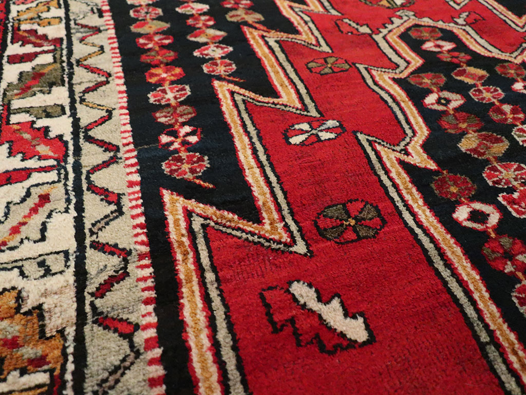 Vintage Persian Mazlagan Accent Rug, No.27710 - Gss