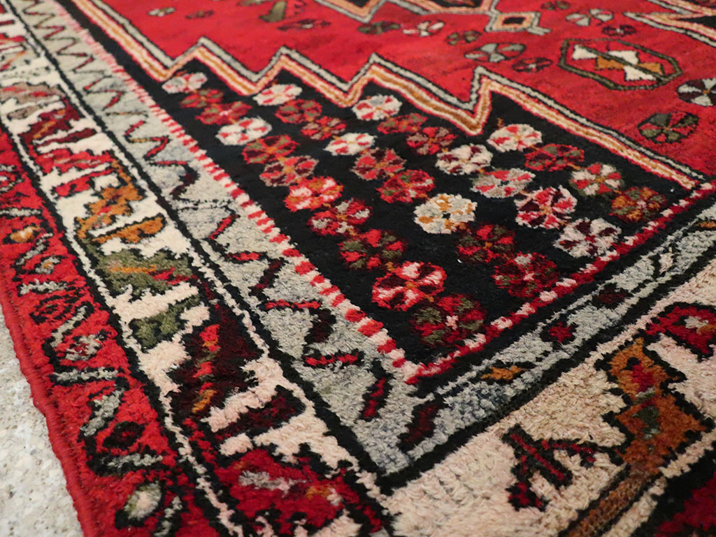 Vintage Persian Mazlagan Accent Rug, No.27710 - Gss