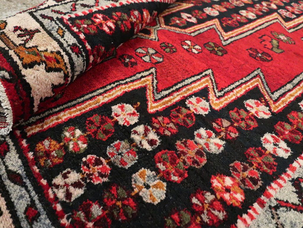 Vintage Persian Mazlagan Accent Rug, No.27710 - Gss