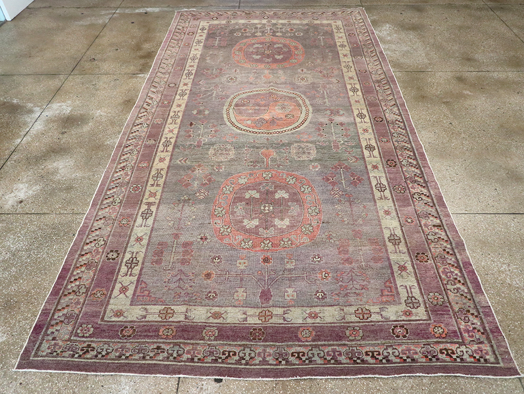 Antique East Turkestan Khotan Gallery Carpet, No.27747 - Gss