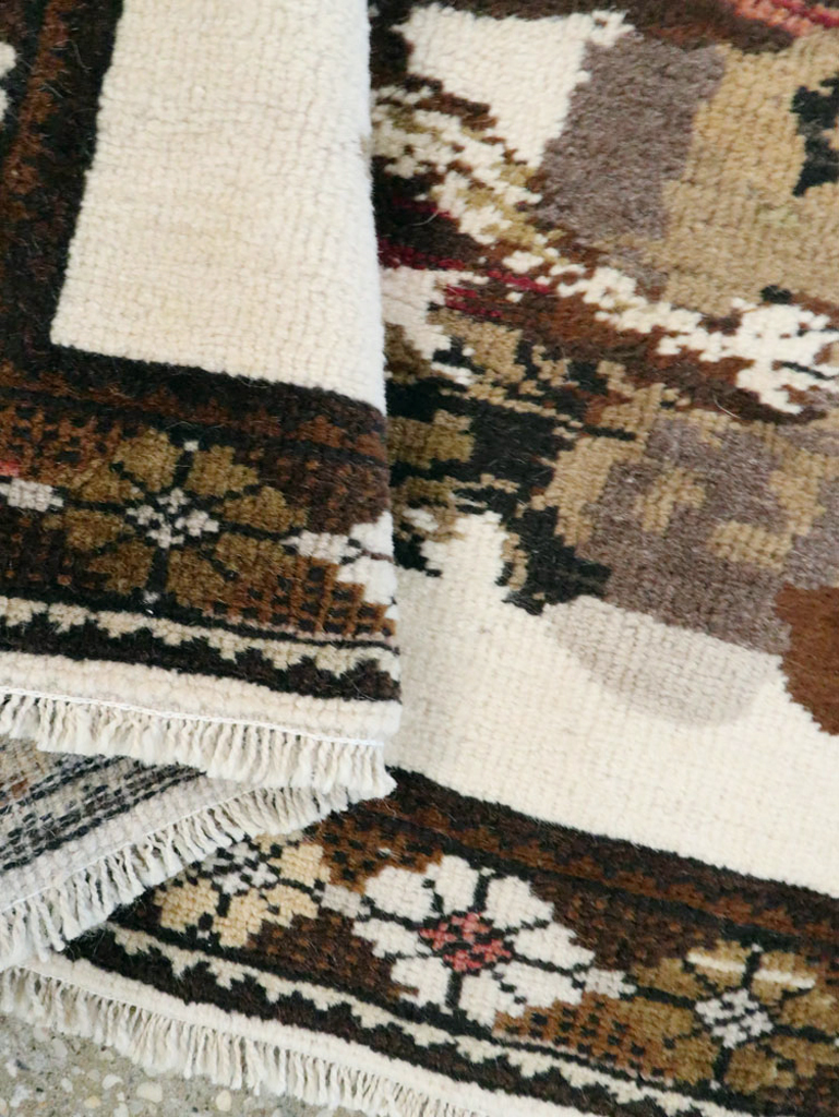 Vintage Anatolian Pictorial Rug, No.27749 - Gss