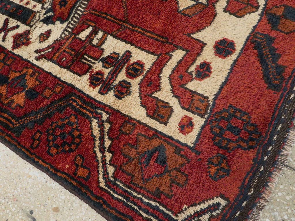 Vintage Persian Pictorial Bakhtiari Rug, No.27782 - Gss