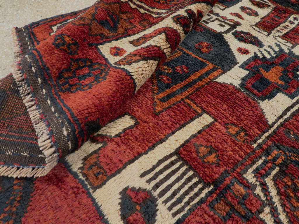 Vintage Persian Pictorial Bakhtiari Rug, No.27782 - Gss