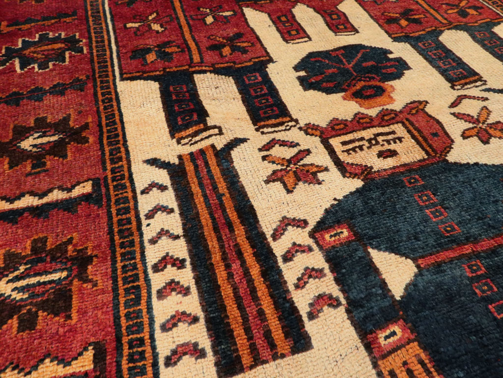 Vintage Persian Pictorial Bakhtiari Rug, No.27783 - Gss
