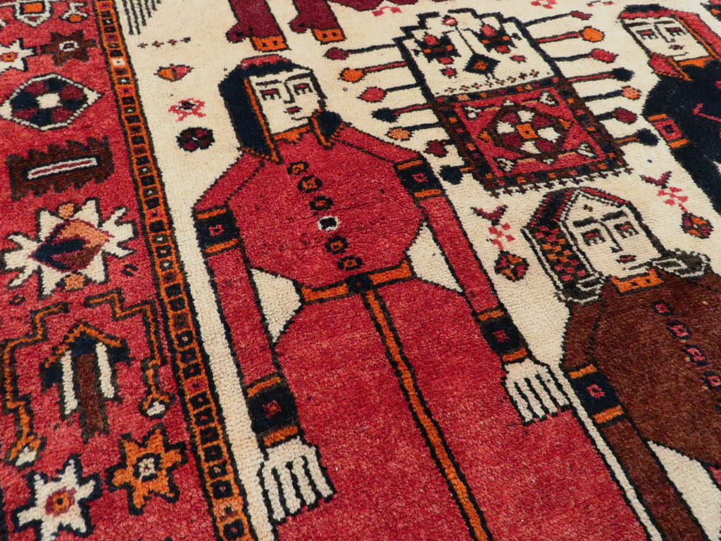 Vintage Pictorial Bakhtiari Rug, No.27784 - Gss