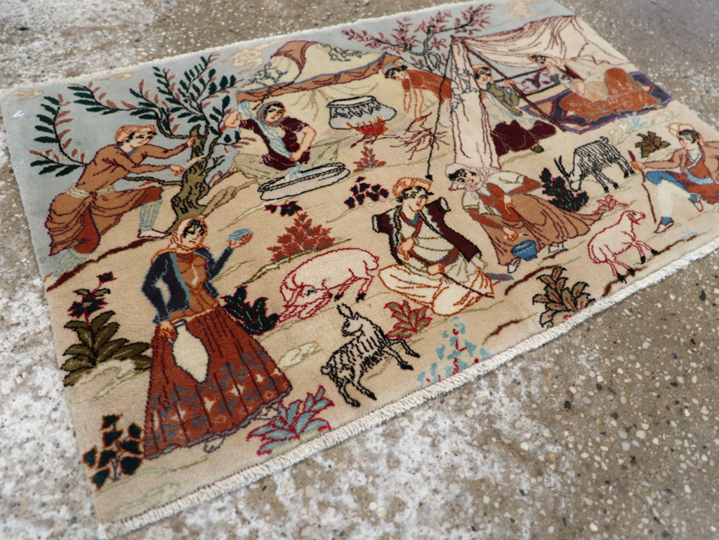 Vintage Persian Tabriz Pictorial Rug, No.27791 - Gss