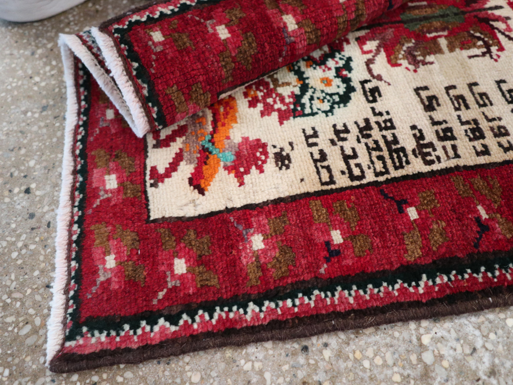 Vintage Persian Hamadan Pictorial Rug, No.27863 - Gss