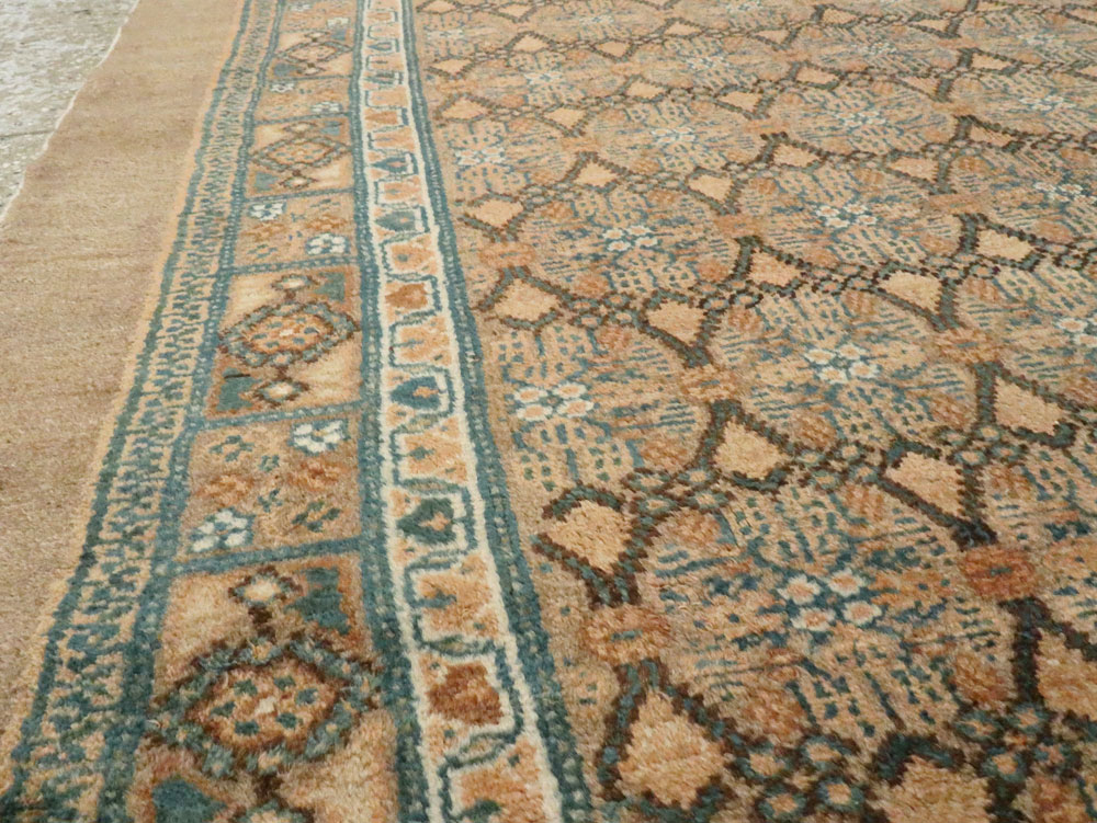 Antique Persian Serab Gallery Rug, No.27938 - Gss