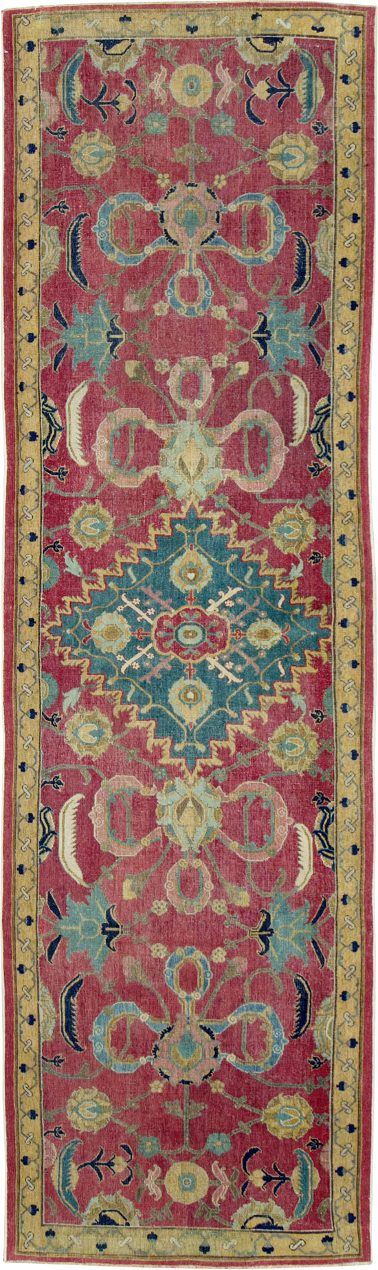 Antique Persian Isfahan Runner, No.27969 - Gss
