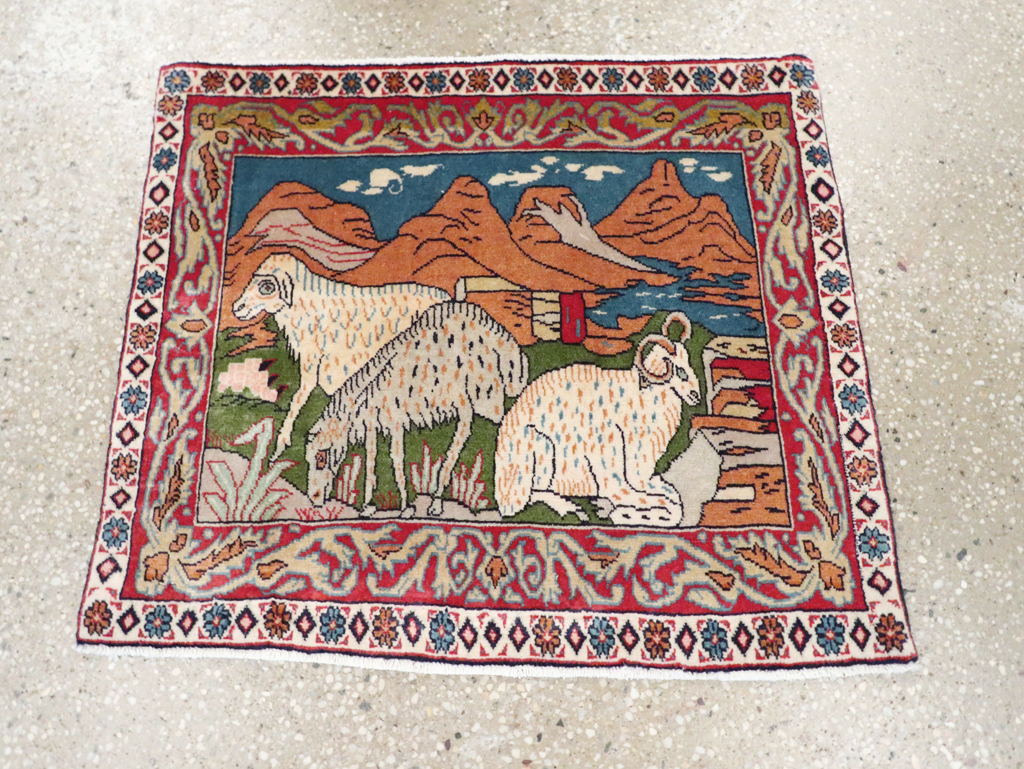 Vintage Persian Sarouk Rug, No.27988 - Gss