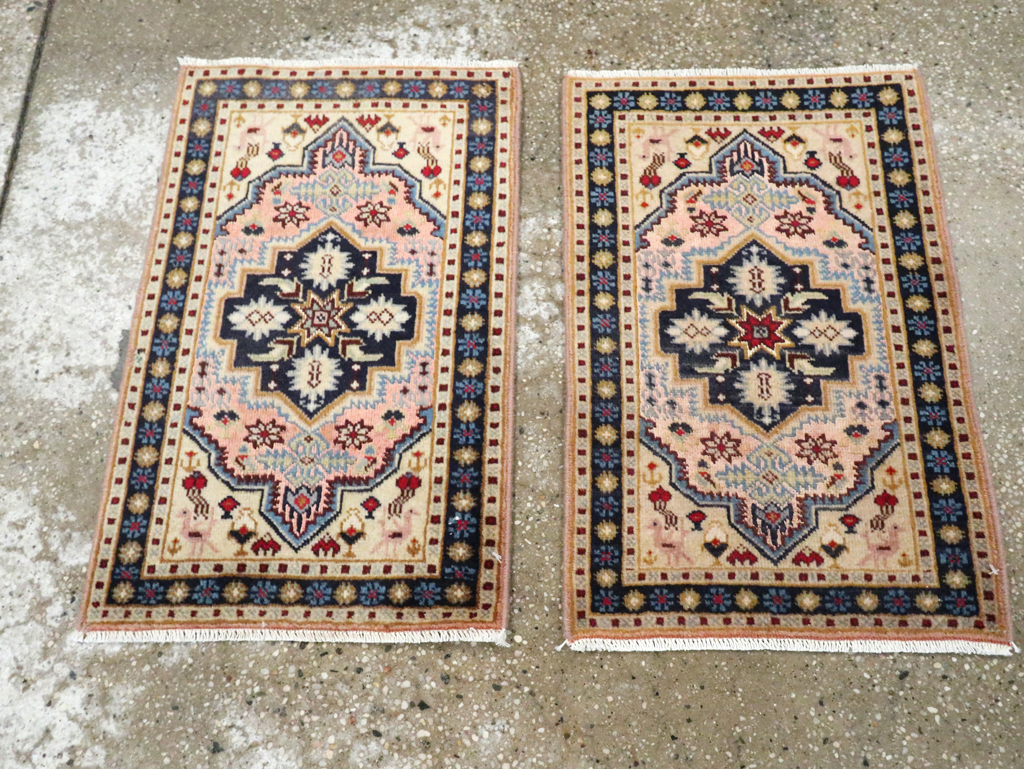 Vintage Persian Ardabil Rug (Pair: 1 of 2), No.27998 - Gss