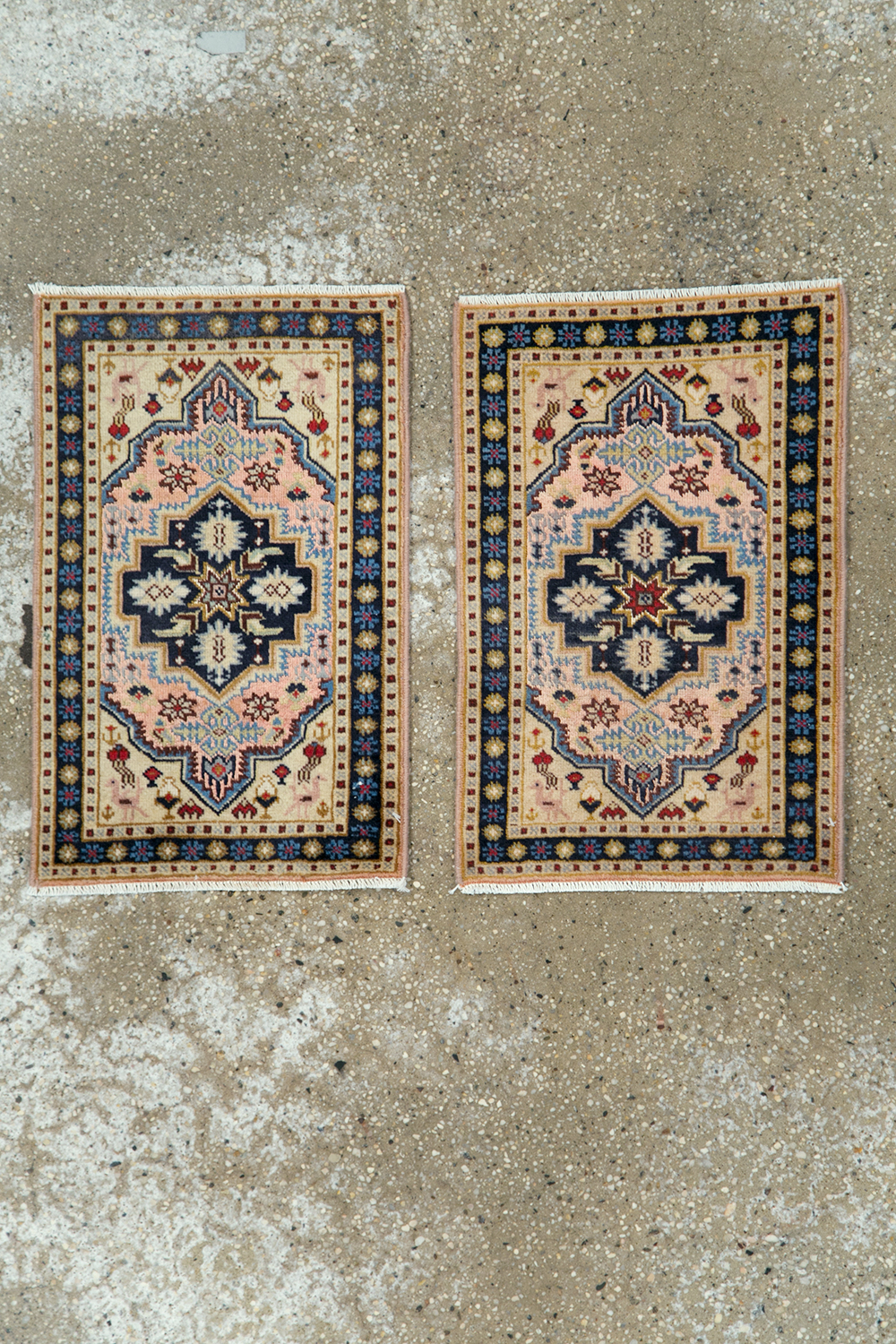 Vintage Persian Ardabil Rug (Pair: 1 of 2), No.27998 - Gss
