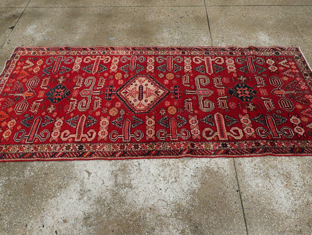 Vintage Persian Ardebil Rug, No.28000 - Gss