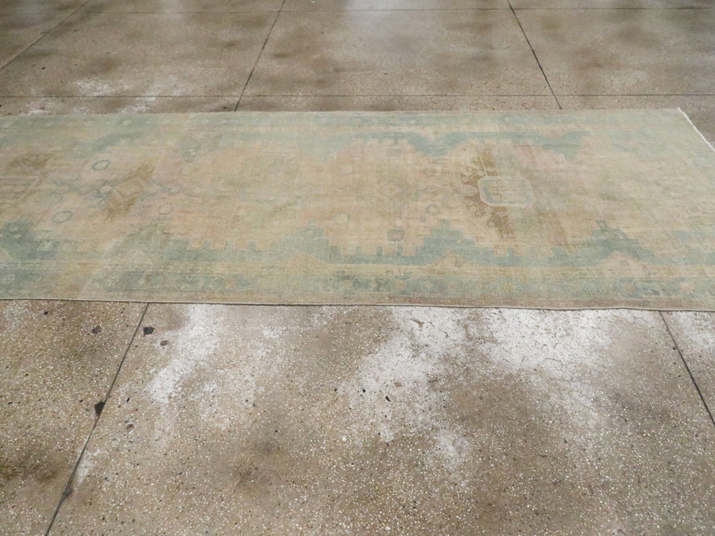 Vintage Persian Bakhtiari Gallery Rug, No.28058 - Gss