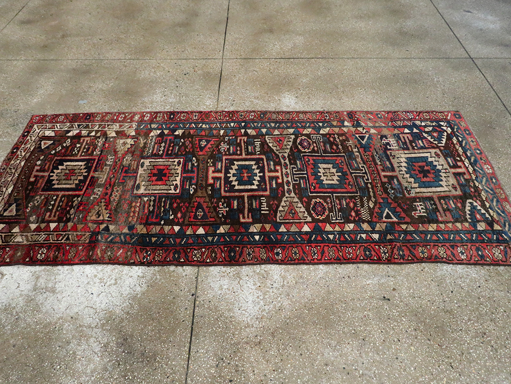 Vintage Northwest Persian Rug, No.28069 - Gss