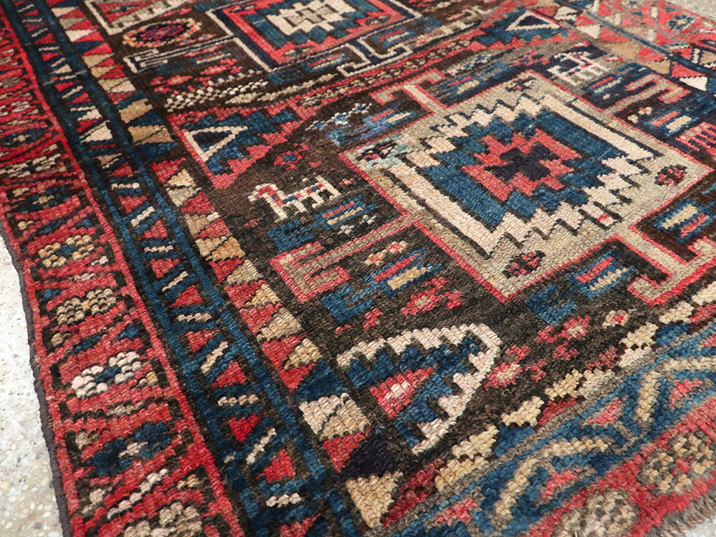 Vintage Northwest Persian Rug, No.28069 - Gss