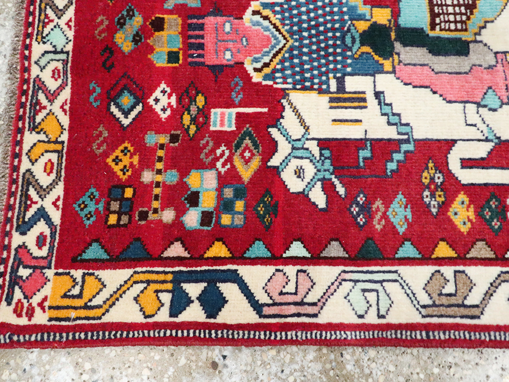 Vintage Pictorial Shiraz Rug, No.28082 - Gss