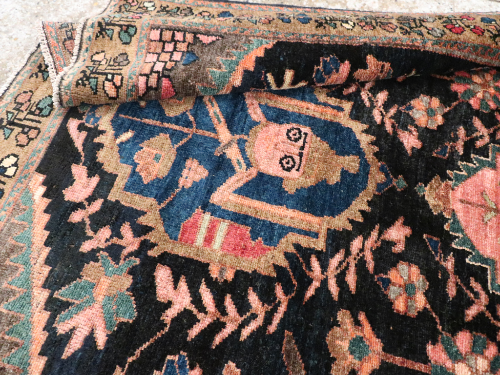 Antique Persian Pictorial Malayer Rug, No.28133 - Gss