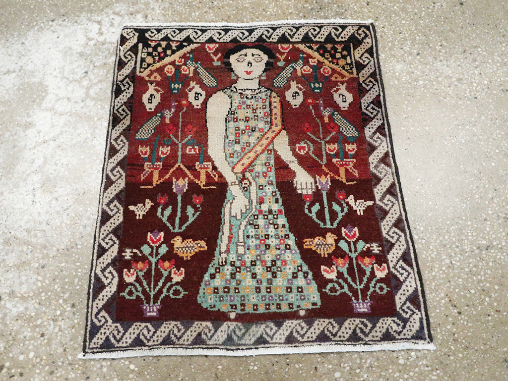 Vintage Persian Hamadan Pictorial Rug, No.28161 - Gss