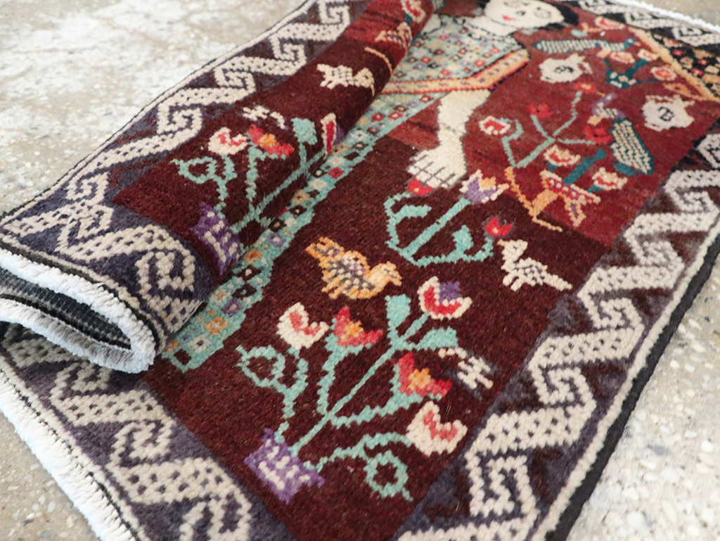 Vintage Persian Hamadan Pictorial Rug, No.28161 - Gss