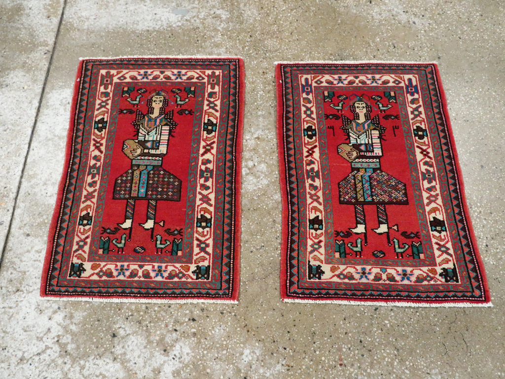 Vintage Persian Mahal Pictorial Rug (Pair: 1 of 2), No.28165 - Gss