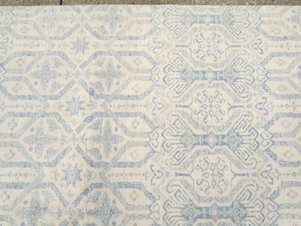 Spanish Cuenca Inspired Contemporary Turkish Room Size Carpet, No.28175 - Gss