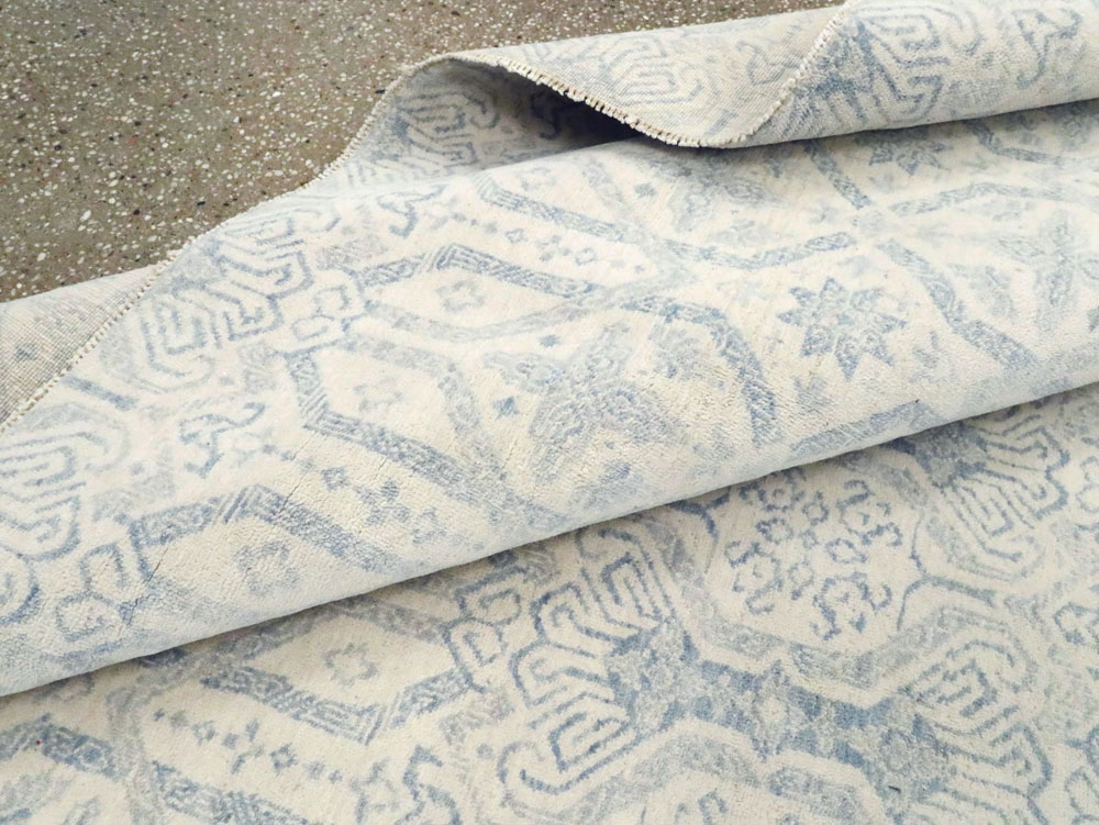 Spanish Cuenca Inspired Contemporary Turkish Room Size Carpet, No.28175 - Gss