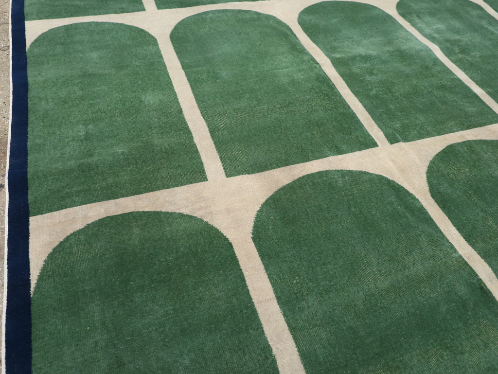 Vintage Turkish Anatolian Art Deco Style Room Size Carpet, No.28192 - Gss