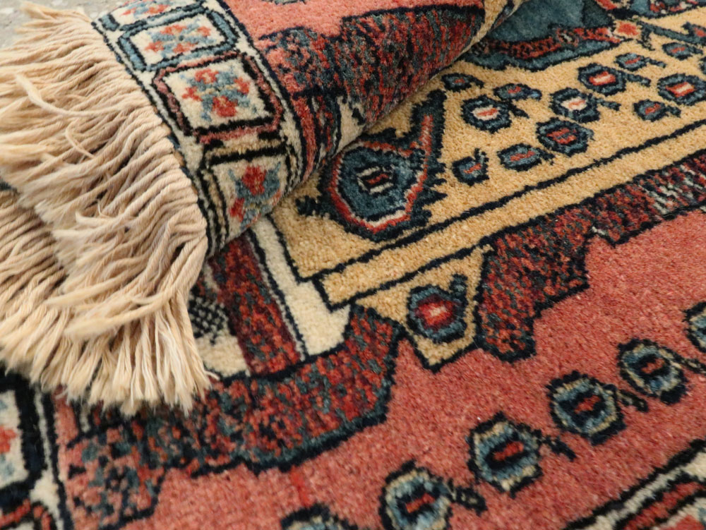 Persian Pictorial Shiraz Rug, No.28241 - Gss