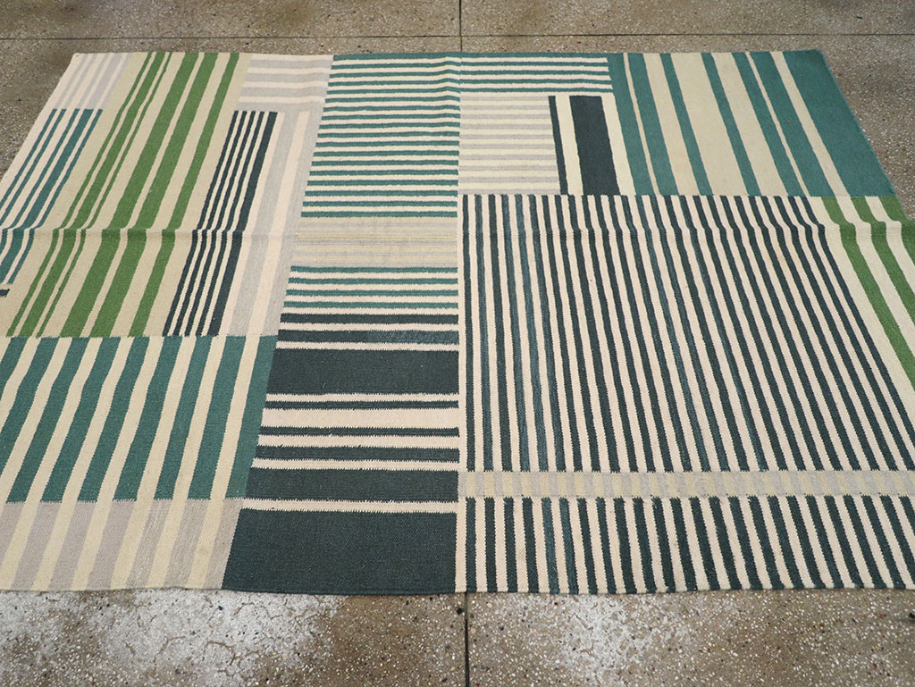 Modern Turkish Flatweave Accent Rug, No.28242 - Gss