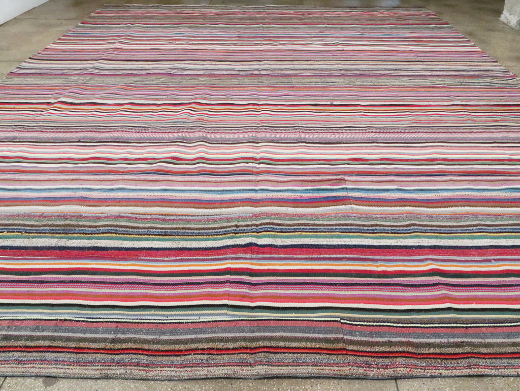Modern Turkish Flatweave Kilim Rug, No.28249 - Gss