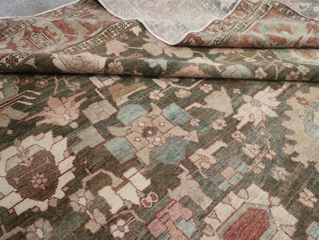 Antique Persian Bakhitari Carpet, No.28259 - Gss