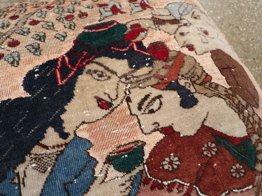 Antique Persian Tabriz Pictorial Pillow, No.28265 - Gss