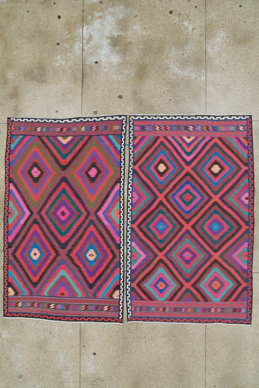 Vintage Persian Flatweave Kilim Accent Rug, No.28299 - Gss