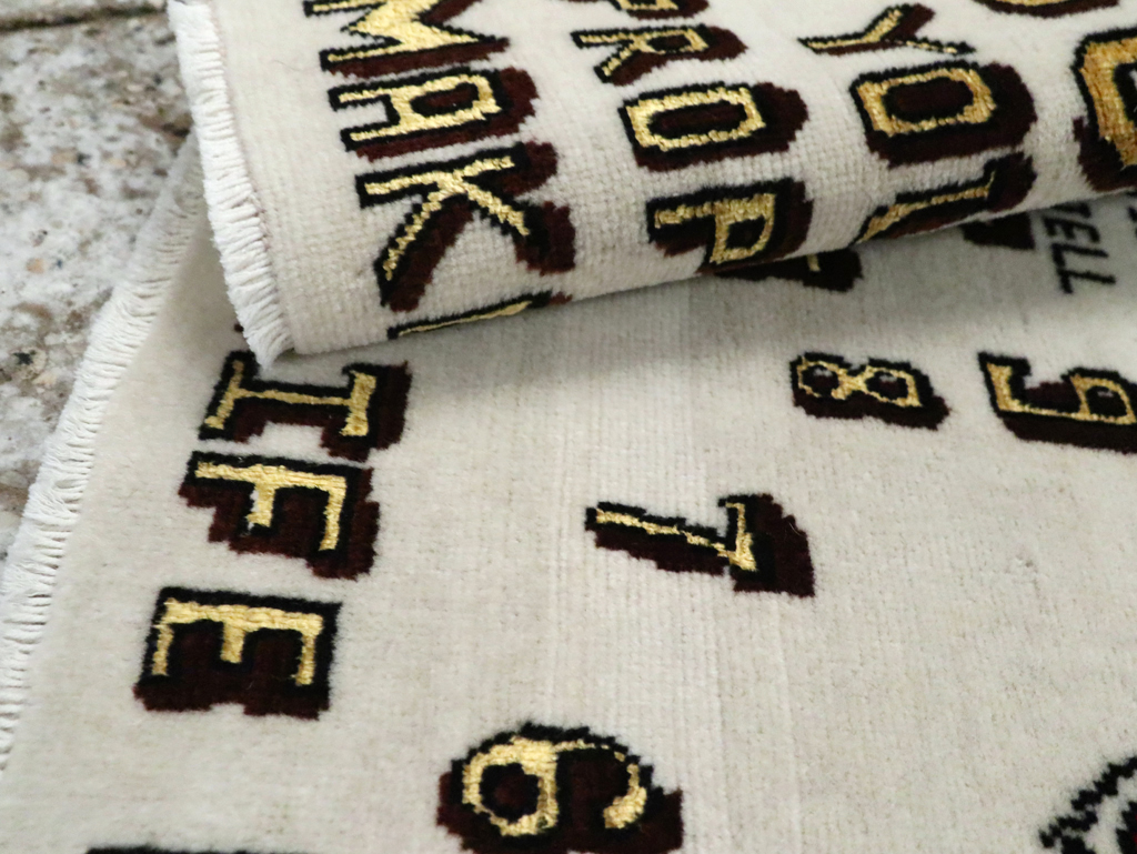 Vintage Persian Tabriz Rug, No.28318 - Gss