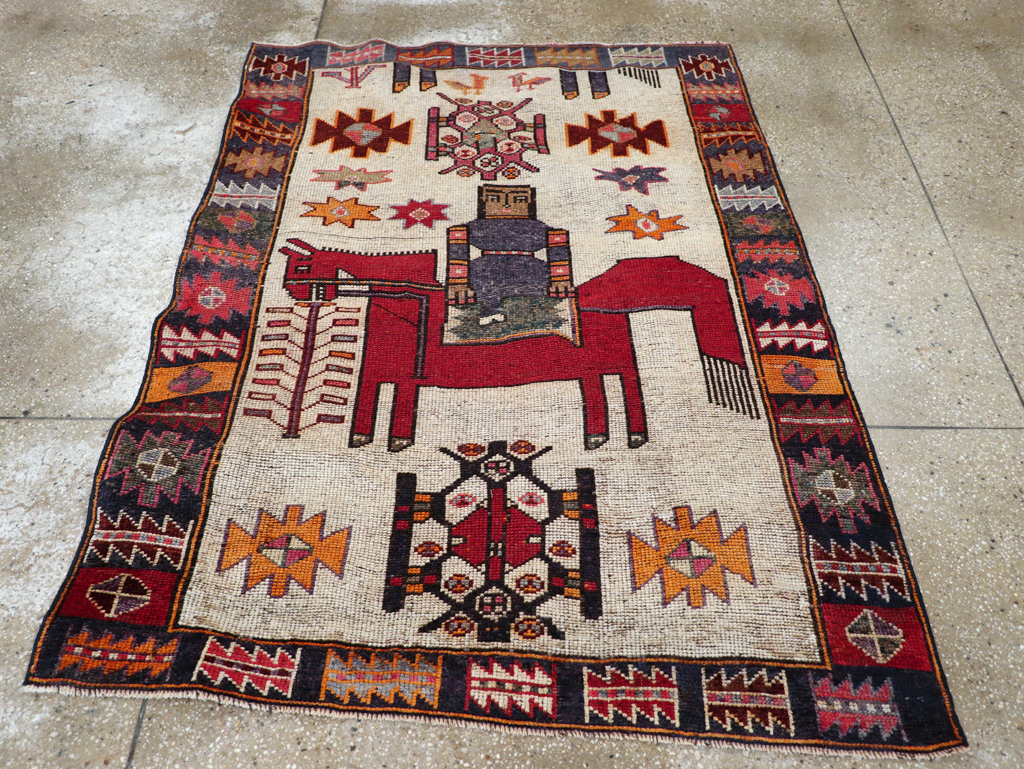 Vintage Persian Bakhtiari Rug, No.28361 - Gss