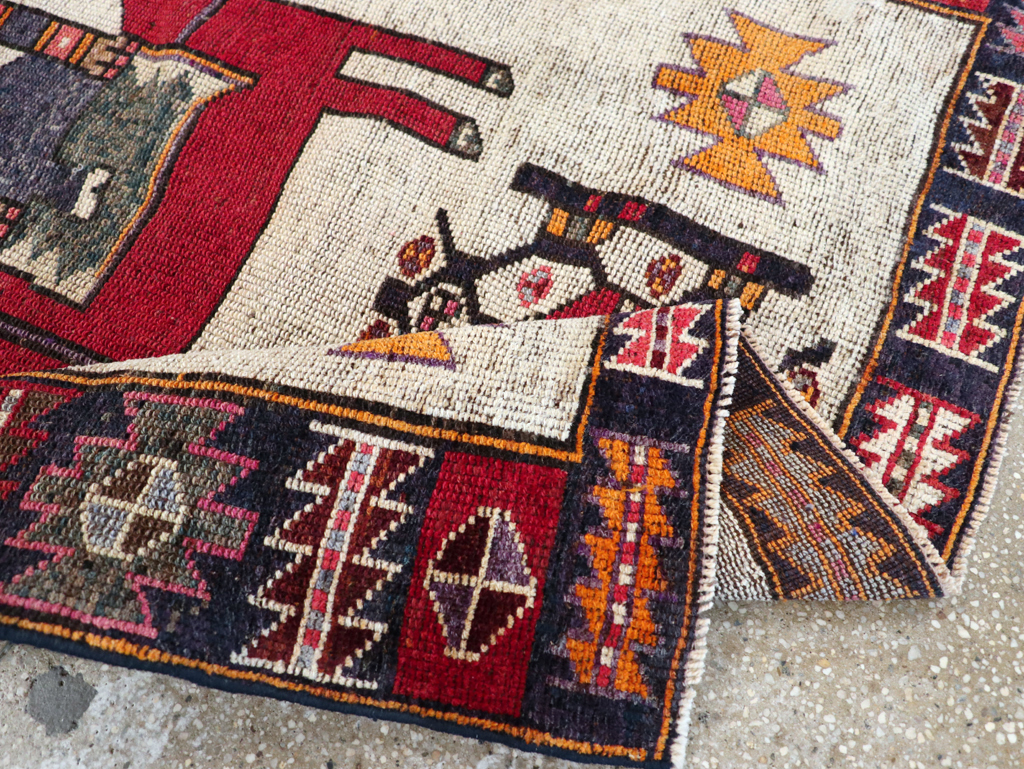 Vintage Persian Bakhtiari Rug, No.28361 - Gss