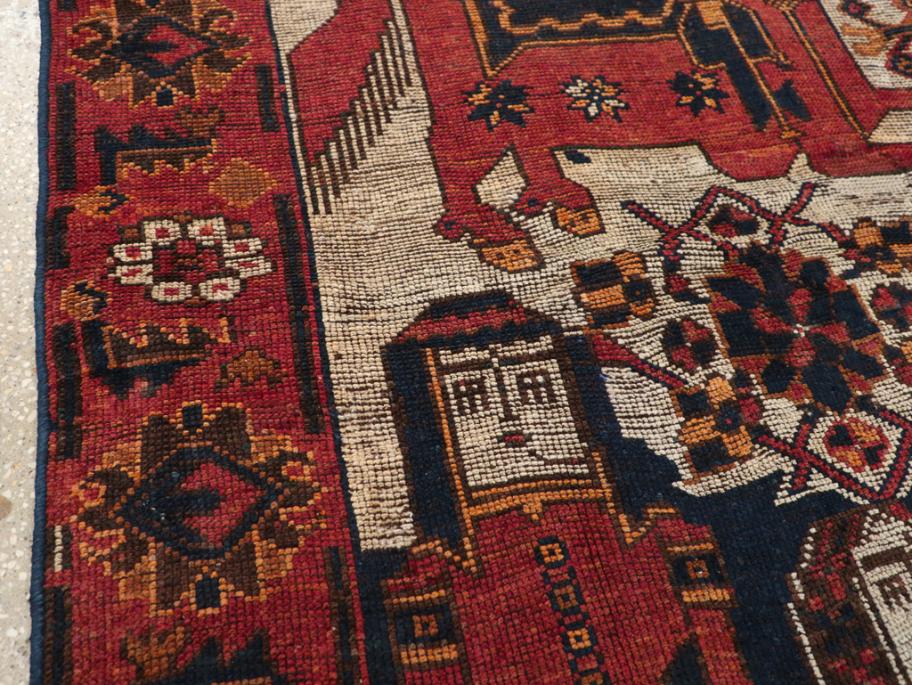 Vintage Persian Bakhtiari Rug, No.28362 - Gss