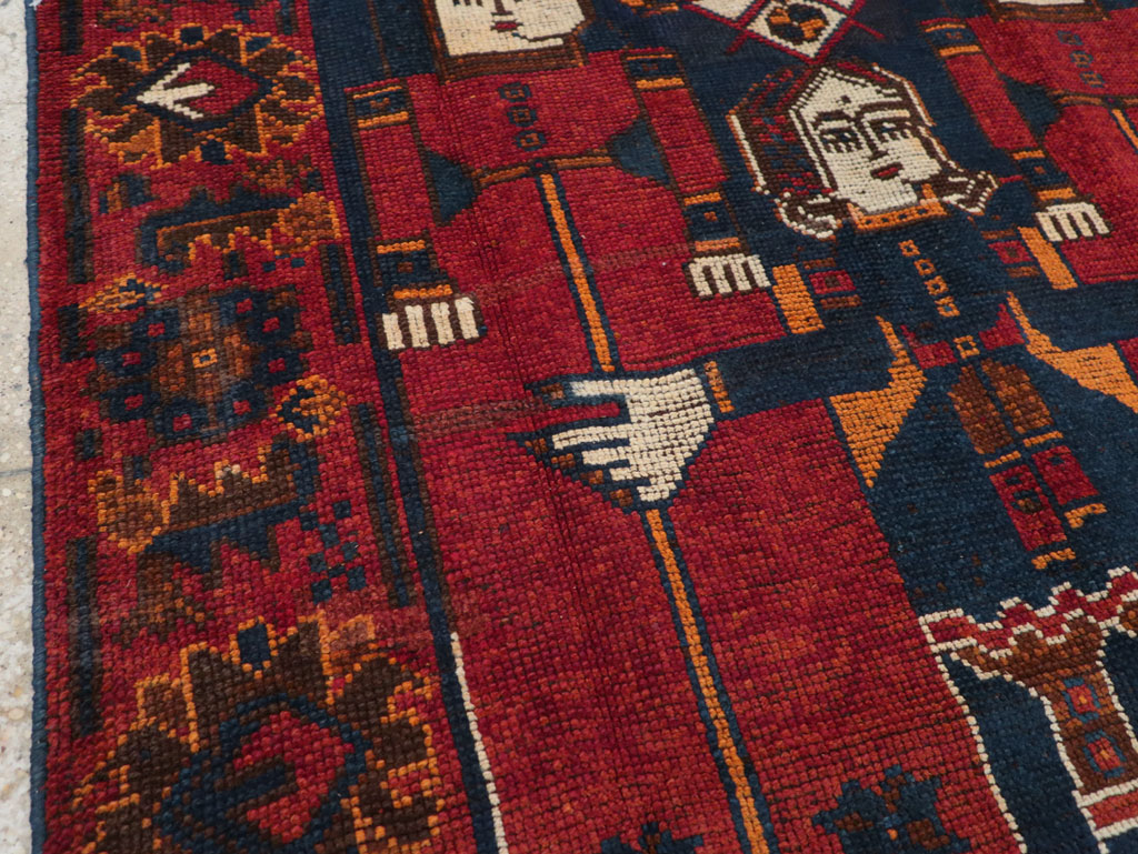 Vintage Persian Pictorial Bakhtiari Accent Rug, No.28364 - Gss