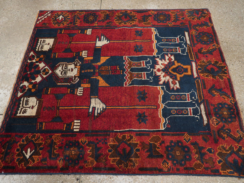 Vintage Persian Pictorial Bakhtiari Accent Rug, No.28364 - Gss