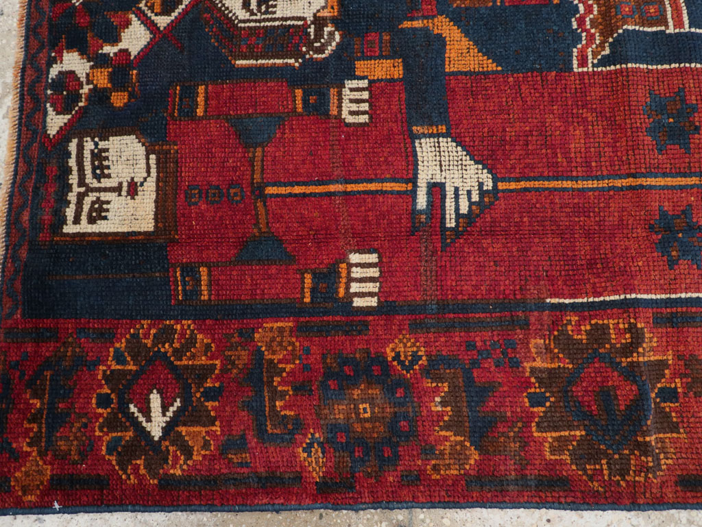 Vintage Persian Pictorial Bakhtiari Accent Rug, No.28364 - Gss