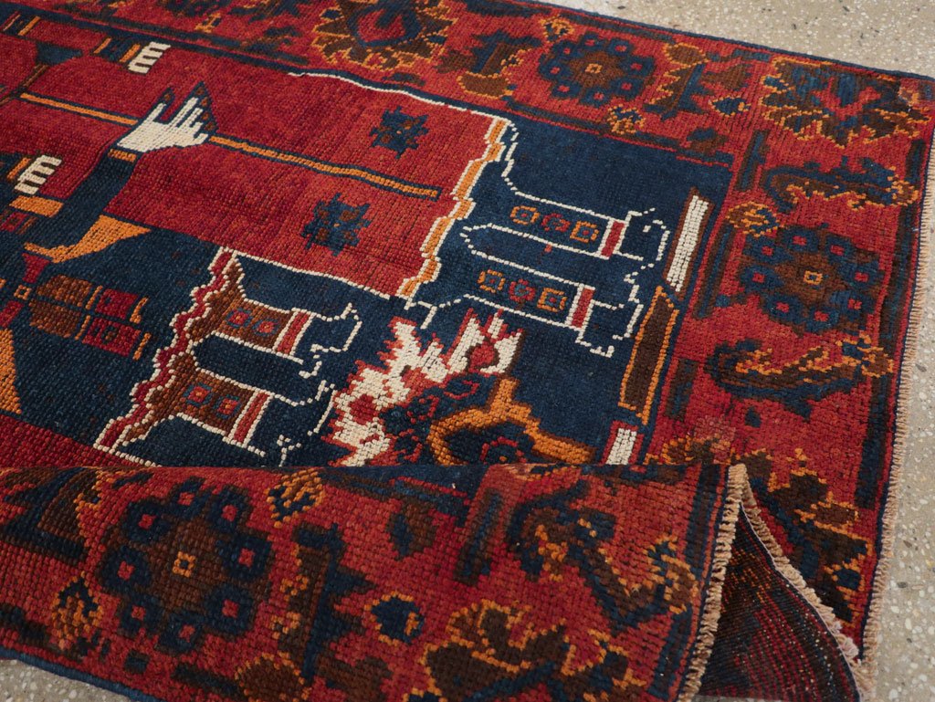 Vintage Persian Pictorial Bakhtiari Accent Rug, No.28364 - Gss