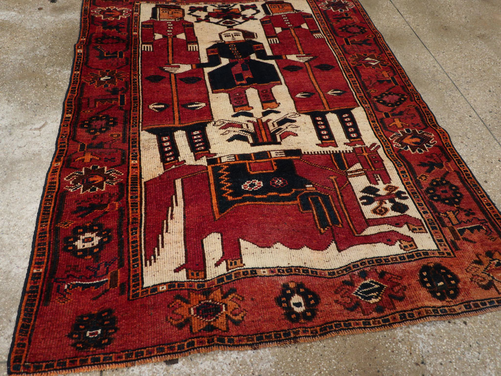 Vintage Persian Bakhtiari Pictorial Rug, No.28365 - Gss