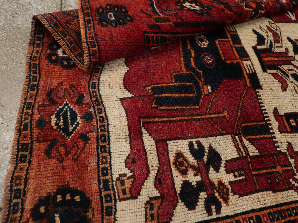 Vintage Persian Bakhtiari Pictorial Rug, No.28365 - Gss