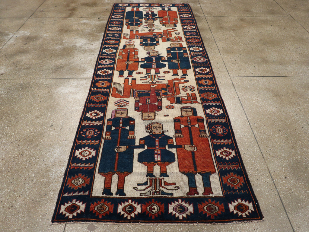 Vintage Persian Bakhtiari Pictoral Rug, No.28368 - Gss